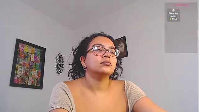 Snapshot of Rachell__420 chatting on 1, 8, 2026 Rachell 420 online show from 1, 8, 2026