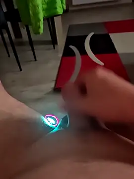 Szeltolo001 online show from 7, 3, 2026