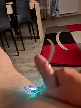 Szeltolo001 online show from 31, 3, 2026