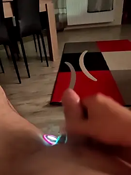 Szeltolo001 online show from 17, 3, 2026