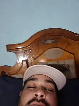 Snapshot of GILBERTHOR92 chatting on 25, 11, 2025 GILBERTHOR92 online show from 25, 11, 2025