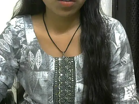 momo lov online show from 29, 9, 2025