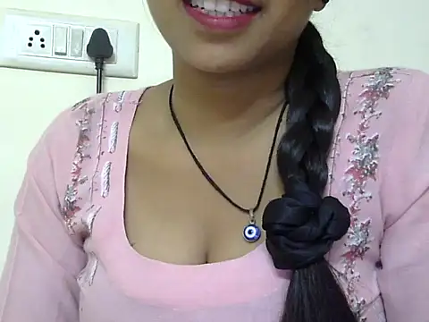 momo lov online show from 18, 10, 2025