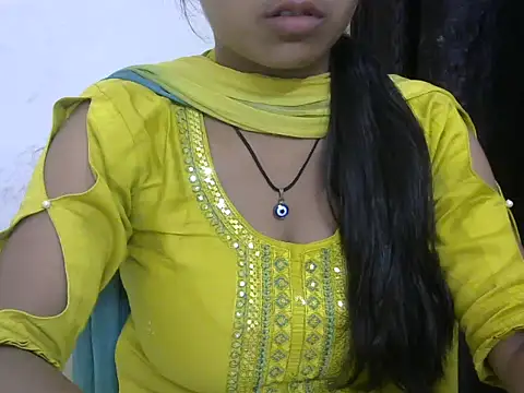 momo lov online show from 24, 9, 2025