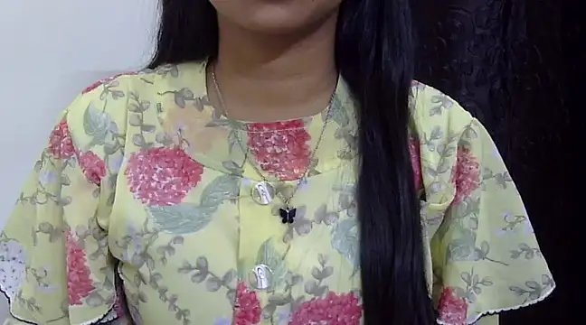 momo lov online show from 8, 3, 2025