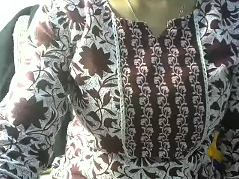 momo lov online show from 15, 2, 2025