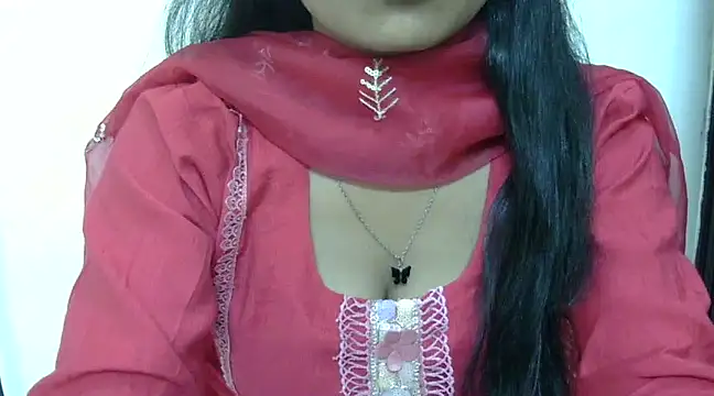 momo lov online show from 10, 3, 2025