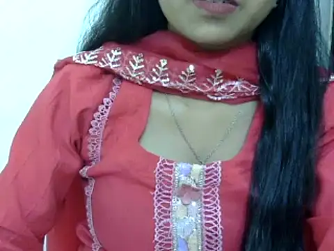 momo lov online show from 10, 3, 2025