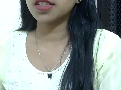 momo lov online show from 12, 3, 2025