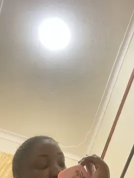 sweet18creamybigpussy online show from 17, 10, 2025