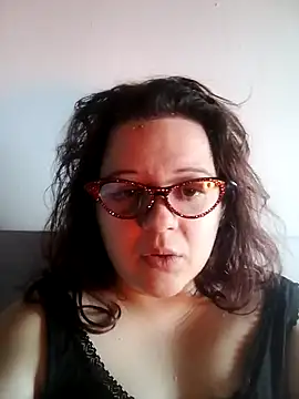 icecream1609 online show from 13, 1, 2026