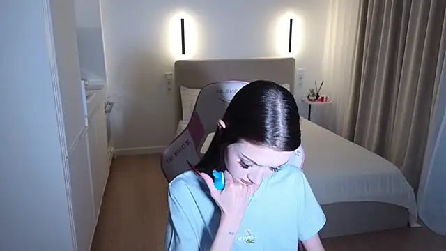 sweetiebones online show from 12, 1, 2026