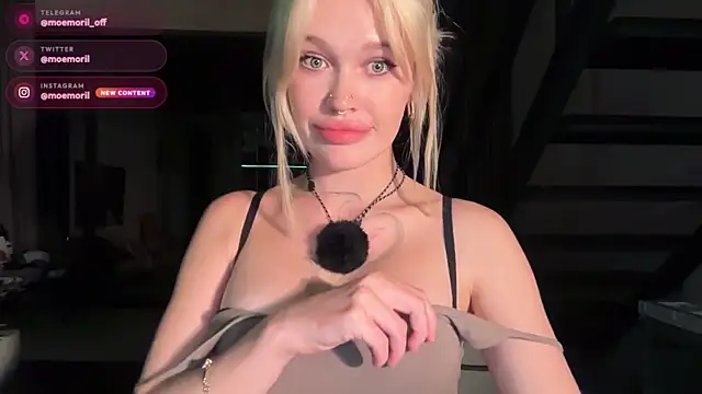 Snapshot of Golden_Aline chatting on 17, 6, 2026 Golden Aline online show from 17, 6, 2026