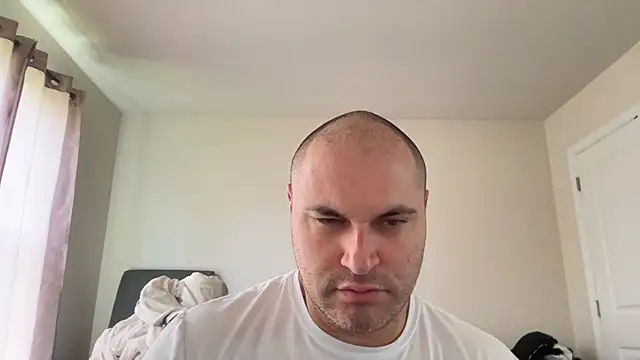 SluggishChase99 online show from 26, 5, 2026
