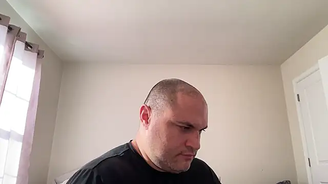 SluggishChase99 online show from 16, 12, 2025