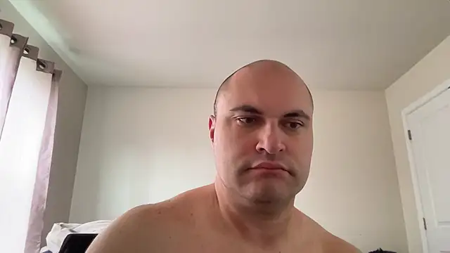 SluggishChase99 online show from 28, 4, 2026