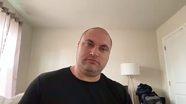 SluggishChase99 online show from 17, 3, 2025