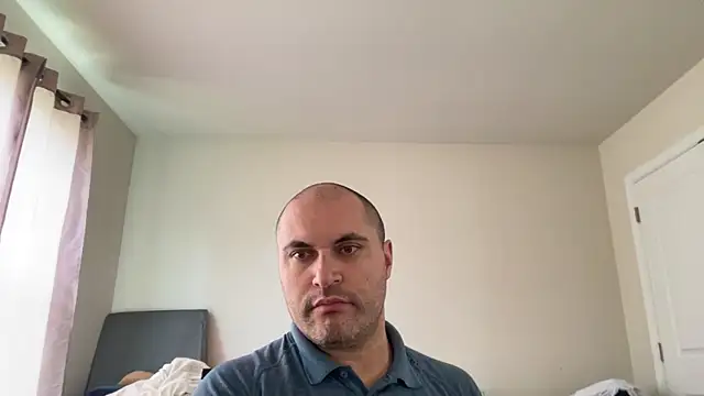 SluggishChase99 online show from 17, 6, 2026