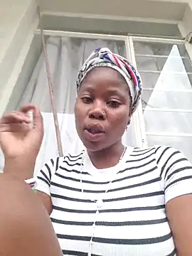 PerfectionBerrie online show from 10, 2, 2025