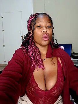 PerfectionBerrie online show from 7, 11, 2025