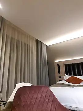 PerfectionBerrie online show from 12, 3, 2025