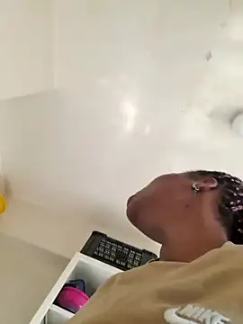 PerfectionBerrie online show from 25, 1, 2025