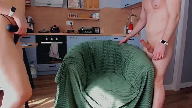  Lora Palmer online show from 25, 3, 2026