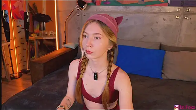 izi-fox online show from 18, 9, 2025