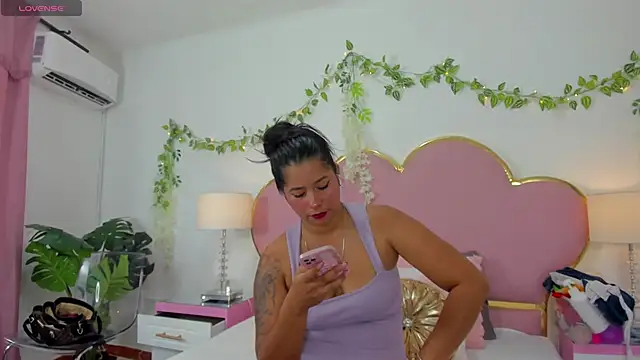 EmmaCrush online show from 25, 9, 2025