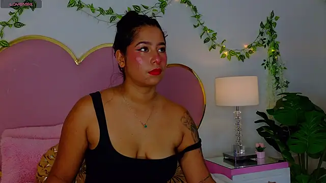 EmmaCrush online show from 13, 11, 2025