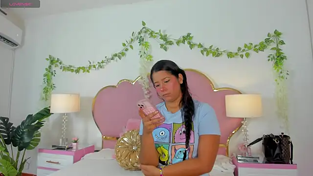 EmmaCrush online show from 17, 9, 2025