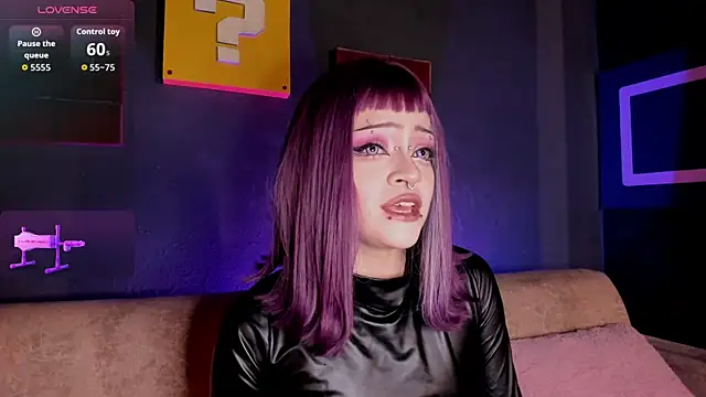 Elettra Rou online show from 15, 10, 2025