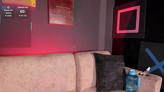 Elettra Rou online show from 10, 9, 2025