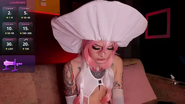 Elettra Rou online show from 5, 11, 2025