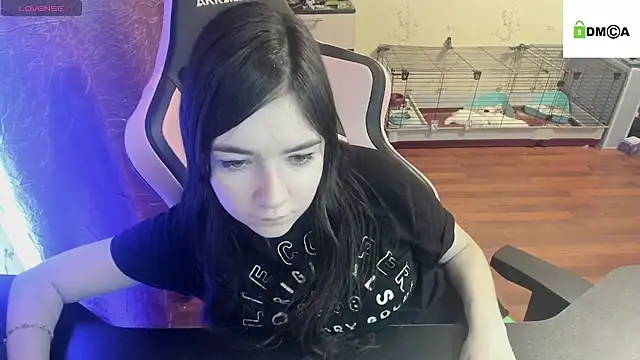 Crazy forest fairy online show from 23, 3, 2025