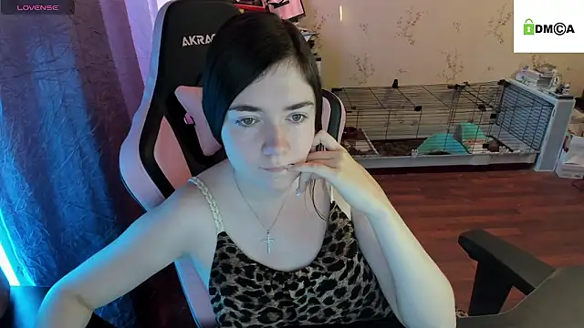 Crazy forest fairy online show from 9, 10, 2025