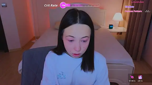 Snapshot of Hayle_Hill chatting on 9, 11, 2025 Hayle Hill online show from 9, 11, 2025