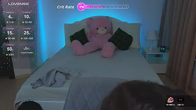 Snapshot of Hayle_Hill chatting on 13, 10, 2025 Hayle Hill online show from 13, 10, 2025