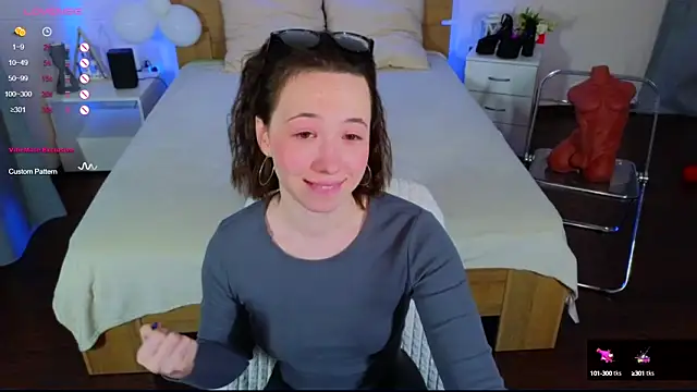 Snapshot of Hayle_Hill chatting on 8, 3, 2025 Hayle Hill online show from 8, 3, 2025