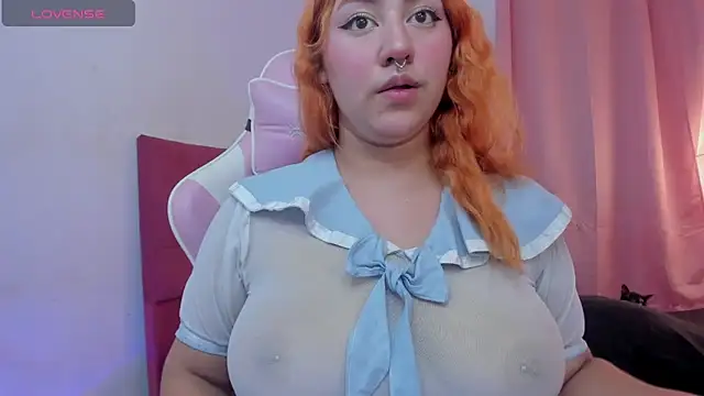 Snapshot of scarlett_queen56 chatting on 28, 2, 2025 scarlett queen56 online show from 28, 2, 2025