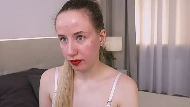 Cassie Kelman online show from 5, 10, 2025