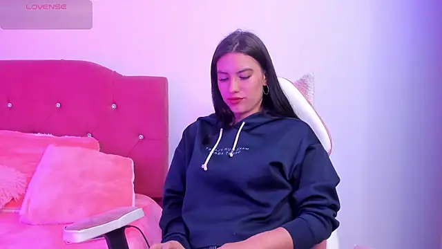 Snapshot of LucianaTomson chatting on 6, 3, 2026 LucianaTomson online show from 6, 3, 2026