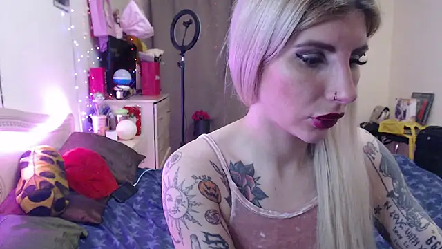 BLACKPeonyy online show from 6, 11, 2025