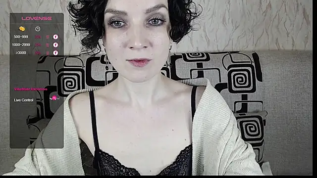 TinaWince online show from 6, 3, 2025