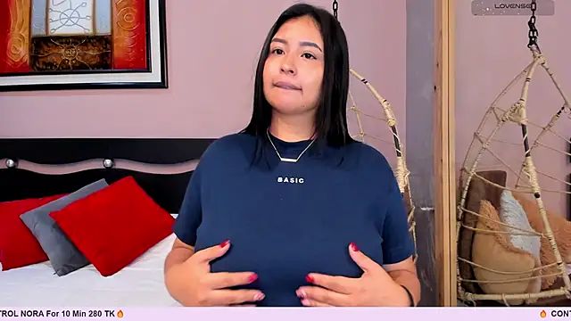  alaiasmile  online show from 7, 11, 2025