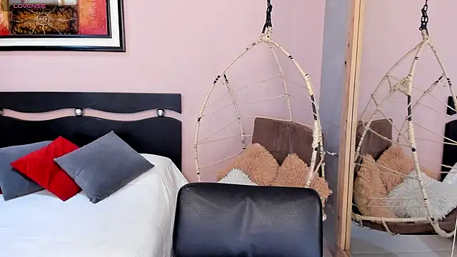  alaiasmile  online show from 14, 9, 2025