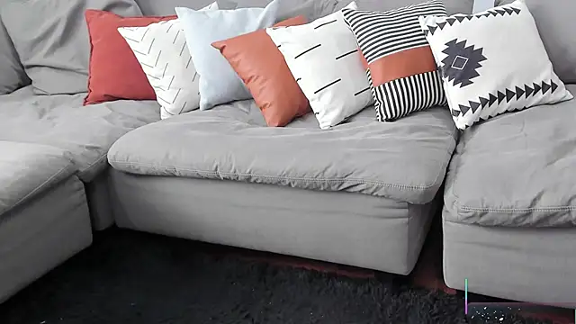  alaiasmile  online show from 21, 10, 2025