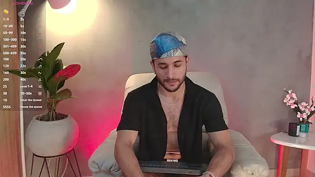 Valentinoford online show from 28, 2, 2025