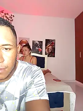 Snapshot of ARTHUR_MINI chatting on 18, 11, 2025 ARTHUR MINI online show from 18, 11, 2025