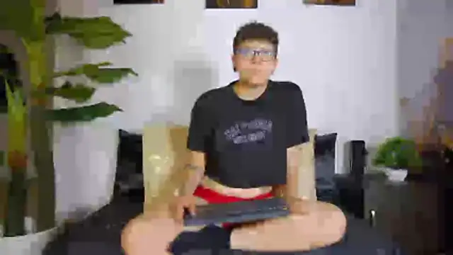 alex noa online show from 11, 2, 2026